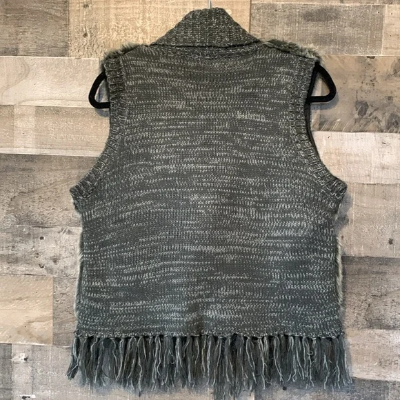 RXB Faux Fur Tie Front Boho Vest - Picture 15 of 16